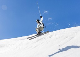 中国竞猜官网-备战世少赛！U17女足集训名单揭晓，张克璨领衔沪苏16人