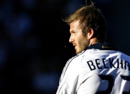 中国体育竞猜平台_凯恩客场火力全开追平鲁尼传奇，英格兰队史进球纪录迎来新时代