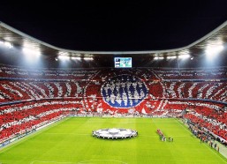 中国体育竞猜平台-败走老特拉福德后，德里赫特公开挑战曼联队友，我们必须为身上的球衣而战