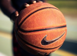 中国竞猜官网-乌德勒支主场生死对决，出线关键战邂逅荣誉保卫战