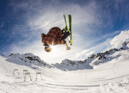 中国竞猜官网-全华班富力成功阻击四外援鲁能，范帅有足够理由满意